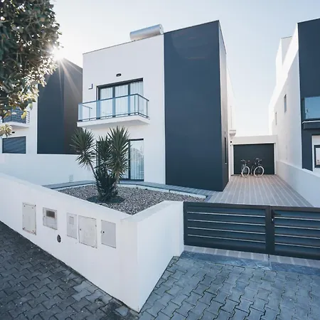Vila Bela Vista With Sea View, Jacuzzi And Private Pool
