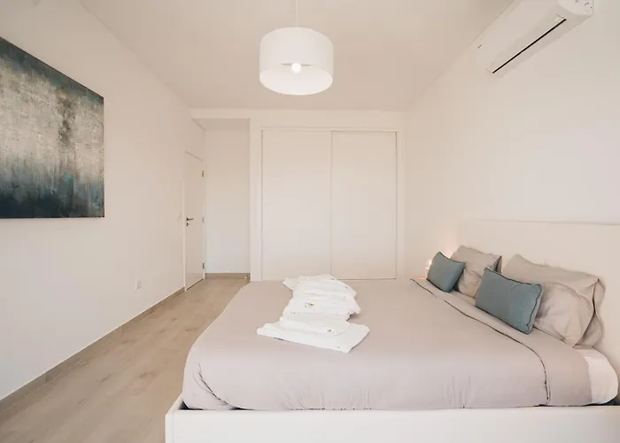 Bela Vista With Sea View, Jacuzzi And Private Pool Villa Lourinhã